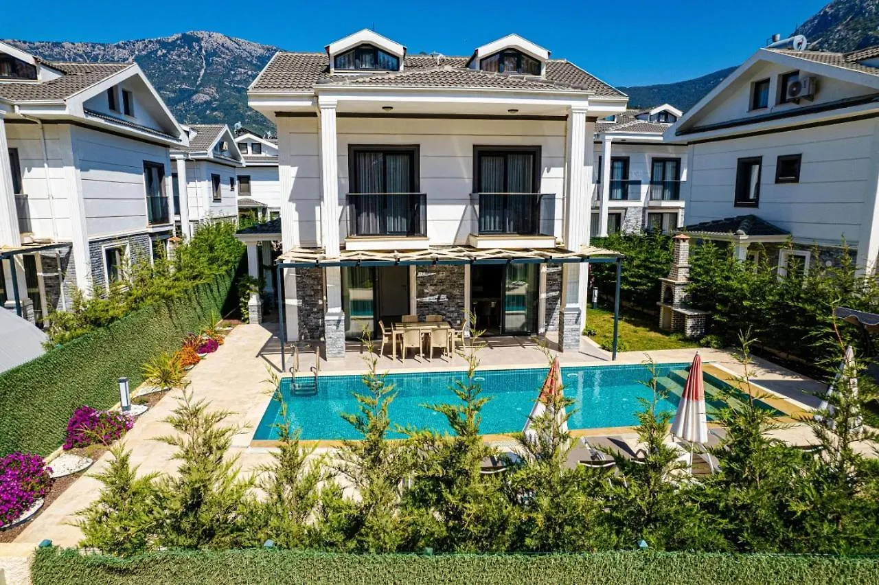Hisaroenue\'De 4 Yatak Odali Villa-Villa Bahama location