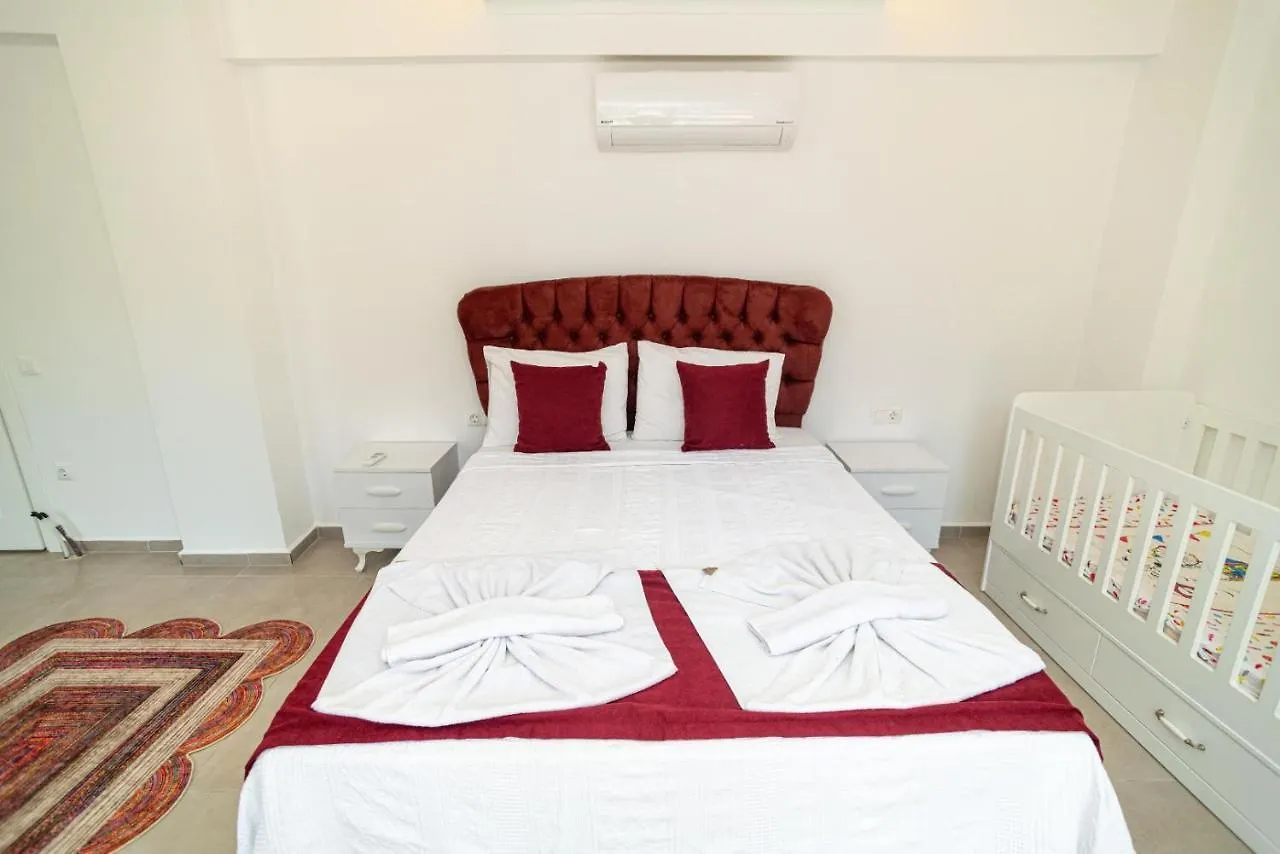 Hisaroenue'De 4 Yatak Odali Villa-Villa Bahama Fethiye 0*,  Turkey